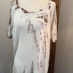 White and brown tie-dye short sleeve top tshirt material with pockets #tie-dye